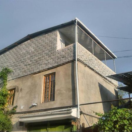 Georgian Hosts Tbilisi Hotel Kültér fotó