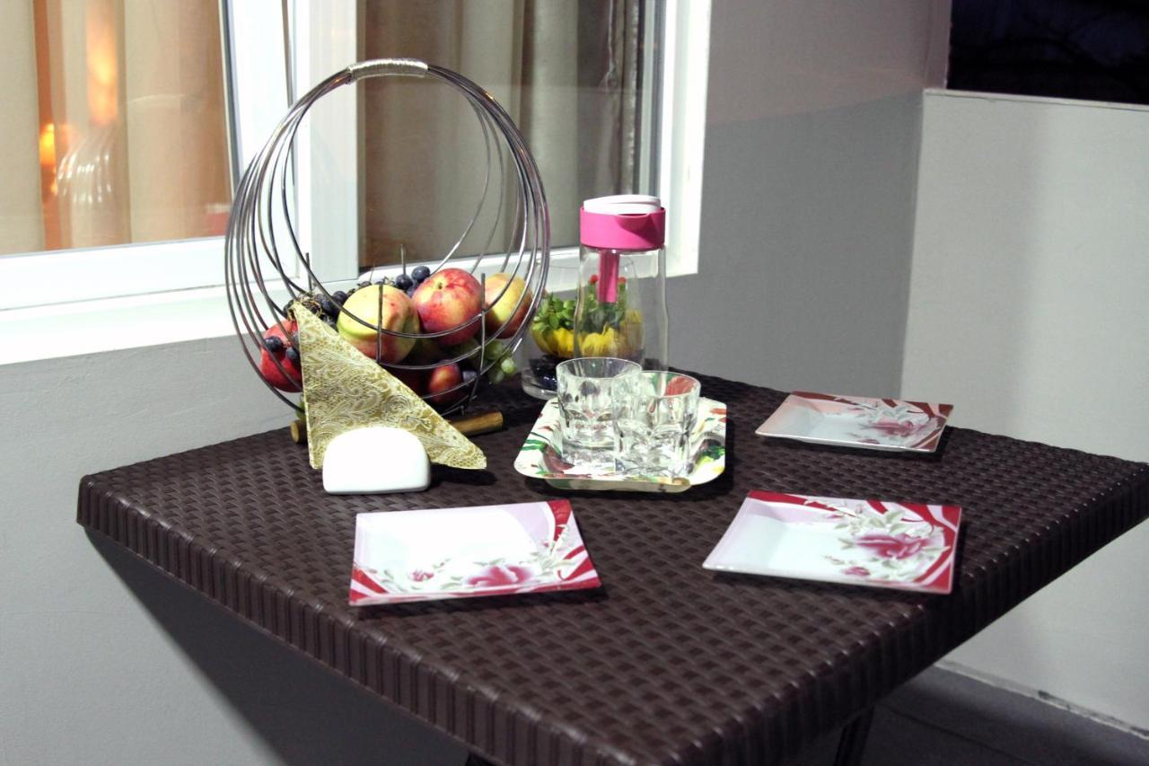 Georgian Hosts Tbilisi Hotel Kültér fotó