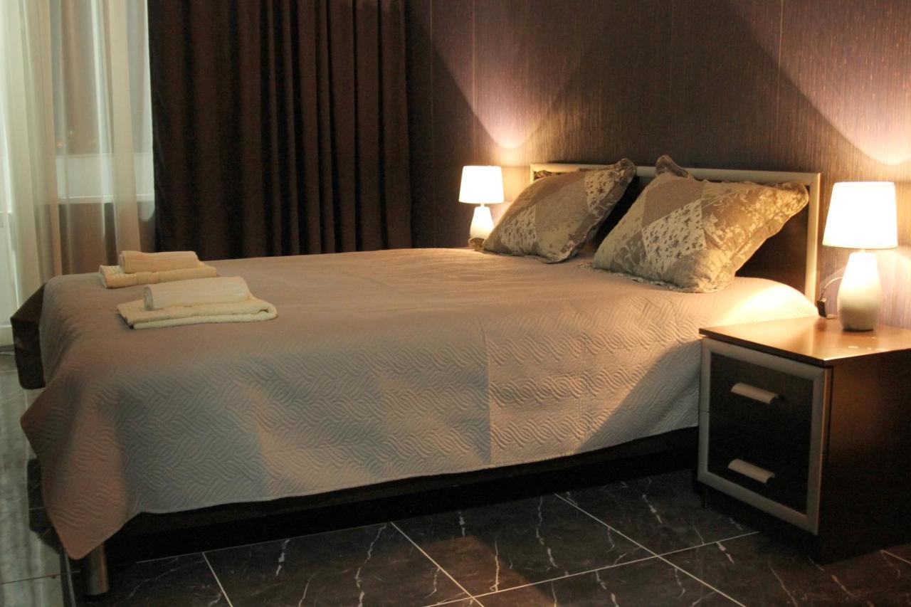 Georgian Hosts Tbilisi Hotel Kültér fotó